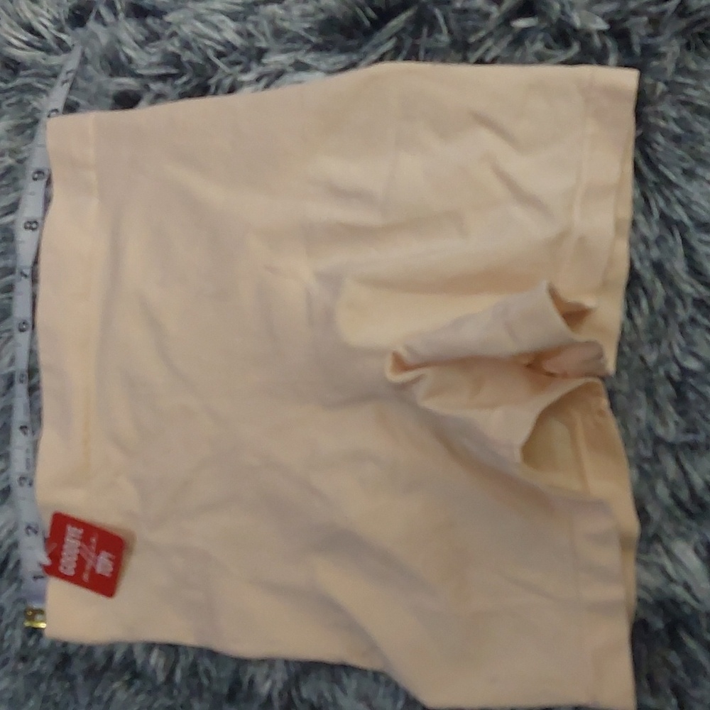 Nwt SkinnyGirl nude small‎ shaper